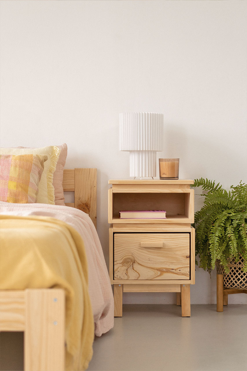 Imagen de ambiente 1 para:Mesita de noche con hueco y caj&oacute;n